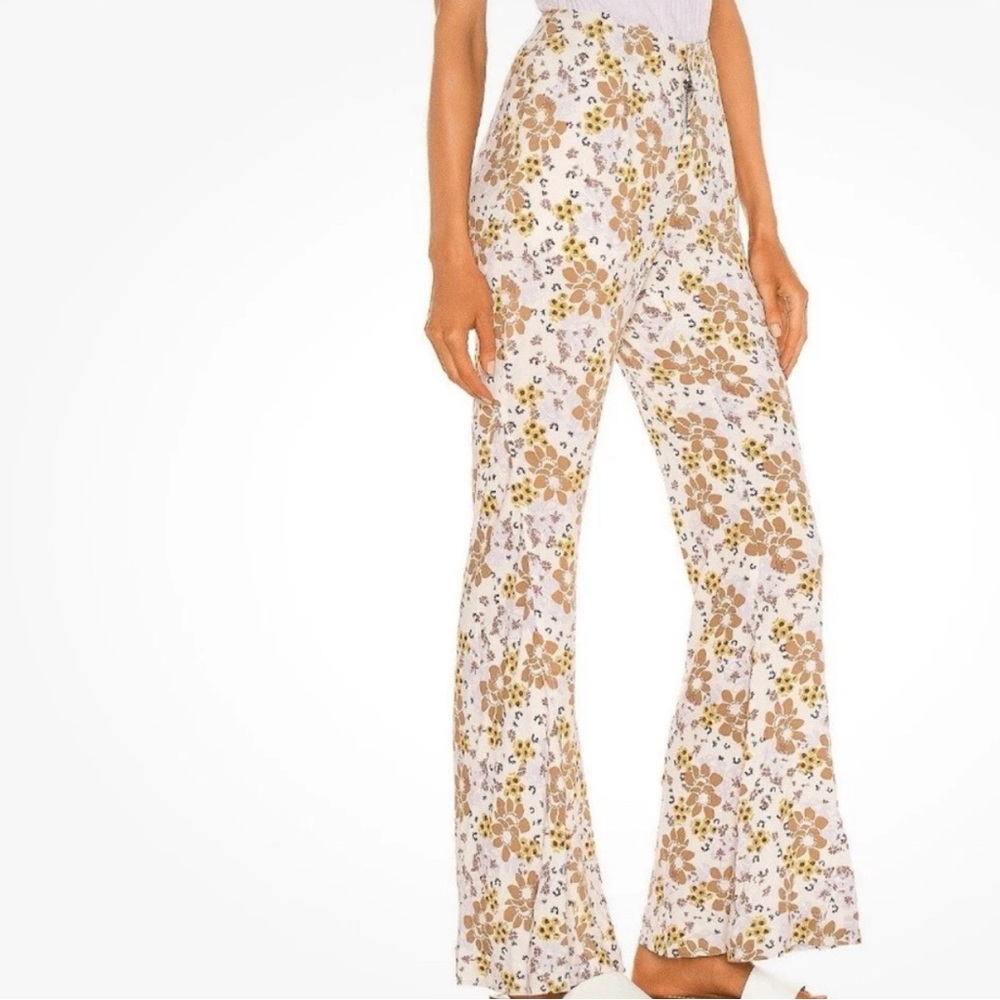 Free People Floral Flare Pants ‘Can’t Take My Eyes Off..’ - Picture 2 of 14